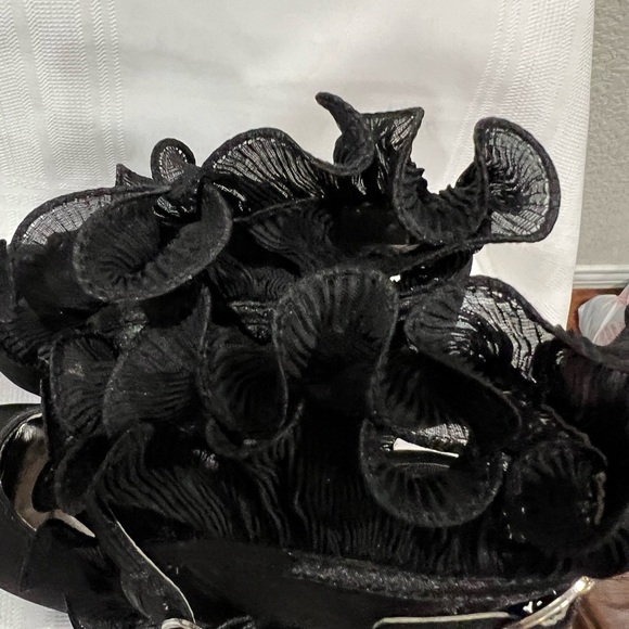Wild Rose black satin and ruffle shoe size 6.5m - Picture 2 of 6